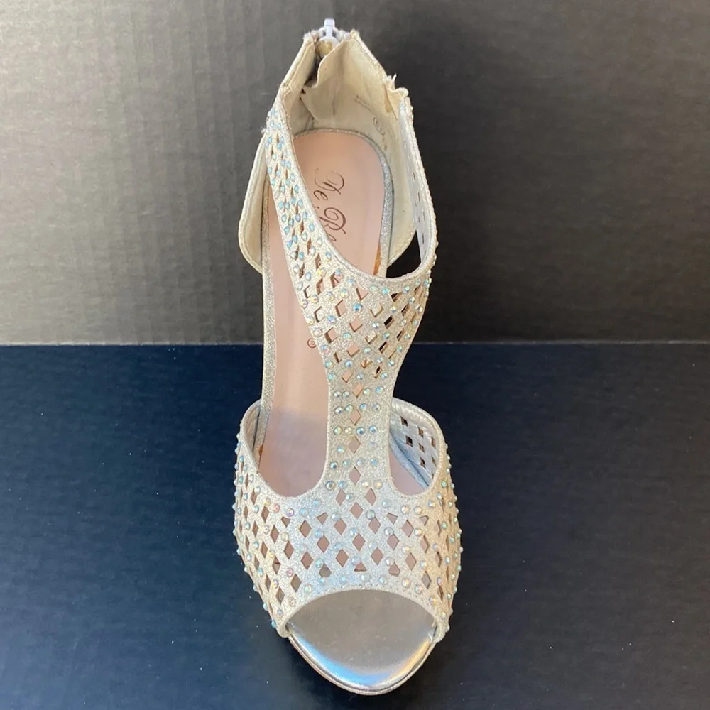 Silver Sparkle Womens Heels SZ 6.5